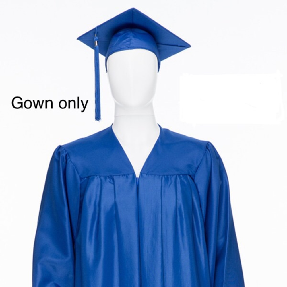 Graduation gown Jostens 5’ 6”- 5’ 8”